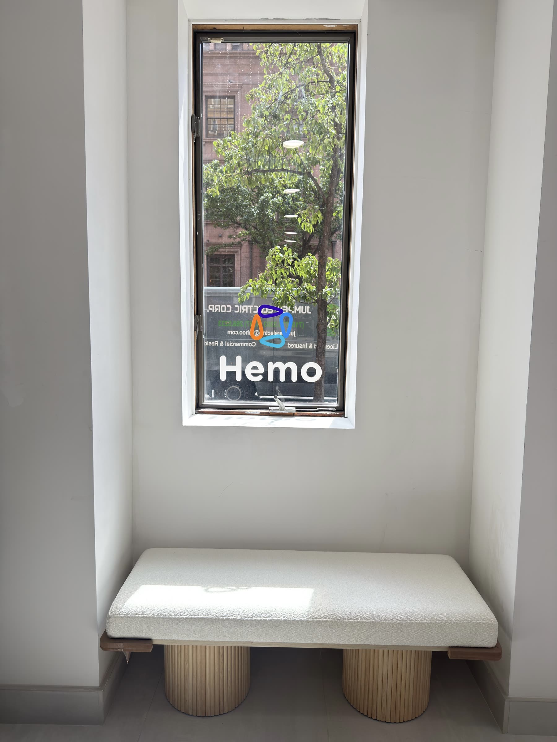 Hemo Murray Hill waiting area